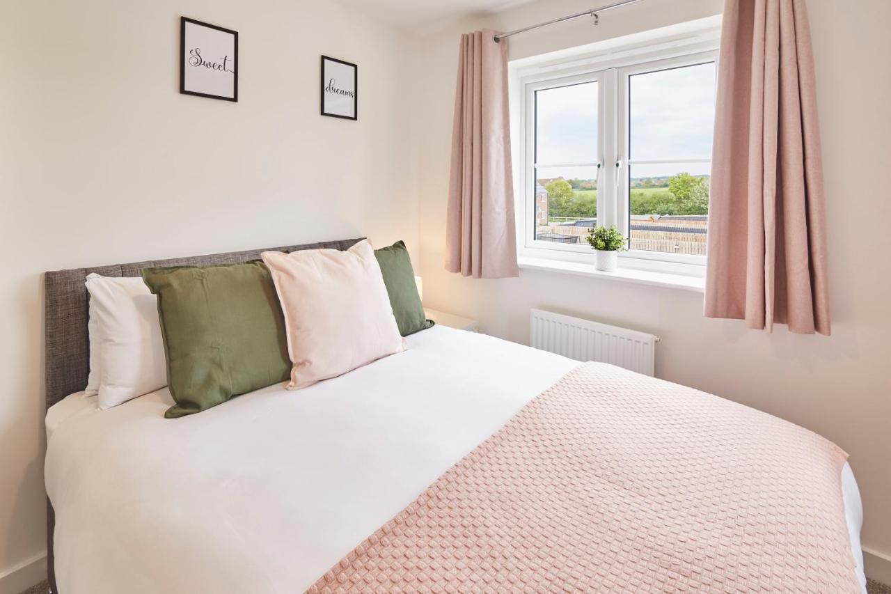 Host & Stay - Cayton Bay Cottage ภายนอก รูปภาพ