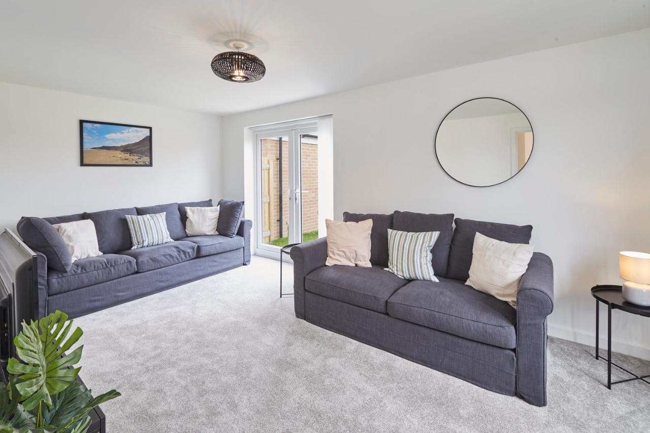 Host & Stay - Cayton Bay Cottage ภายนอก รูปภาพ