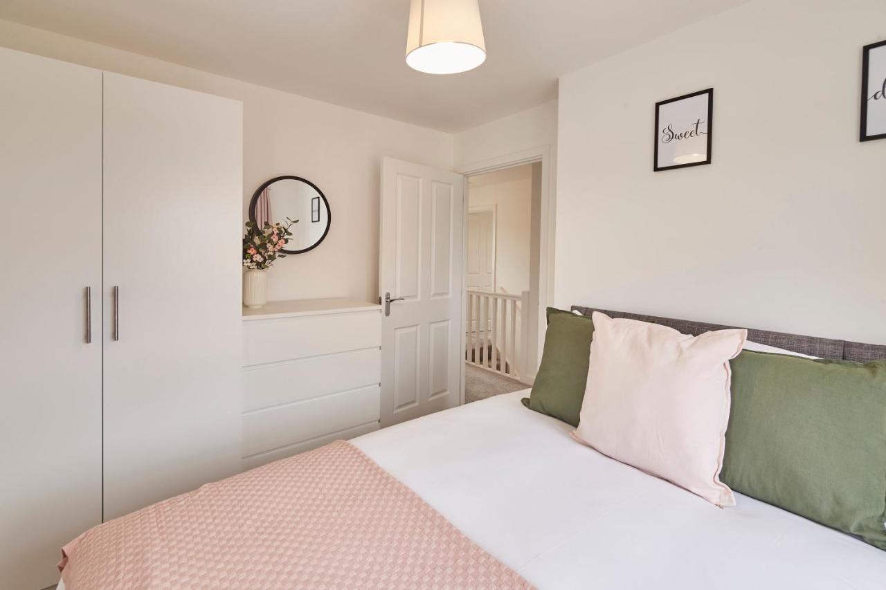 Host & Stay - Cayton Bay Cottage ภายนอก รูปภาพ