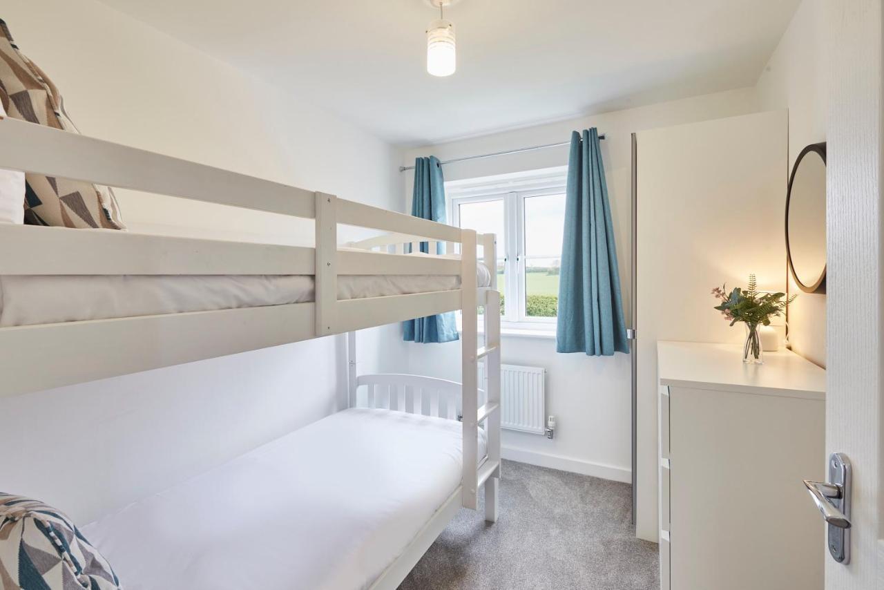 Host & Stay - Cayton Bay Cottage ภายนอก รูปภาพ